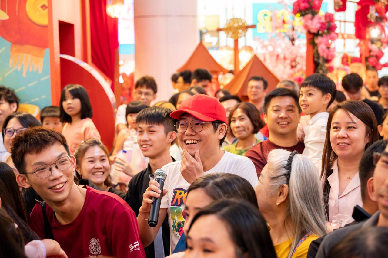 Smiles and excitement from the audience during the event highlights