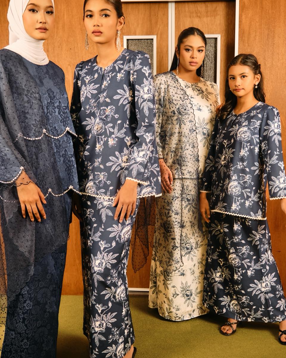 Detailed view of shimmering metallic jacquard fabric