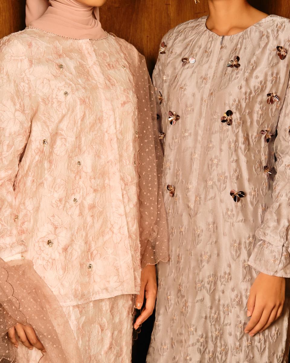 Model showcasing the Lapisan III Indera collection