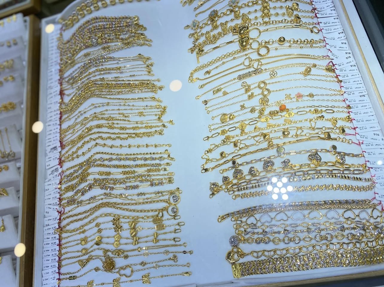 The elegant TOMEI setup located at AEON MALL Tebrau City