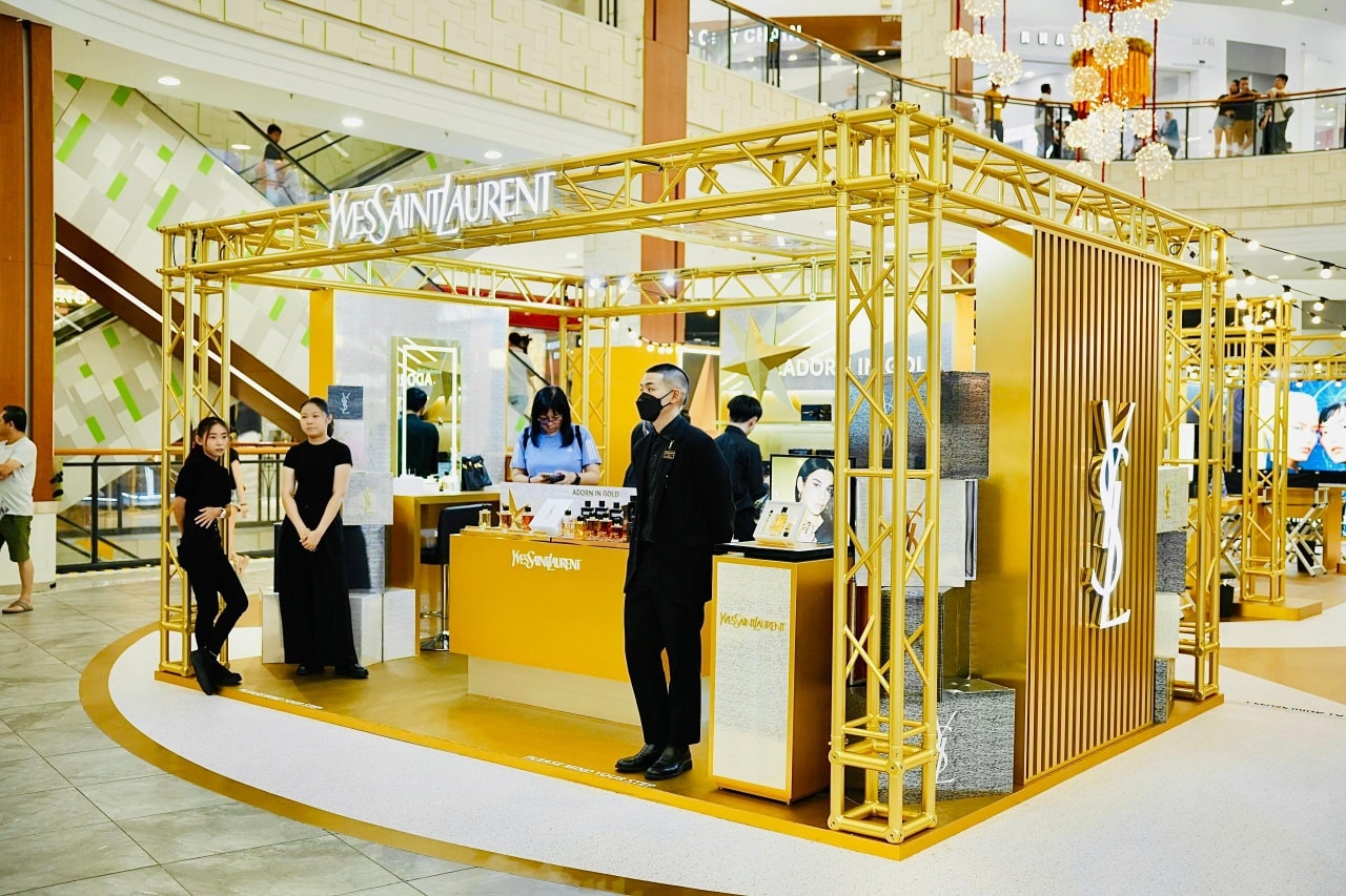 Shu Uemura's holiday offerings and beauty products