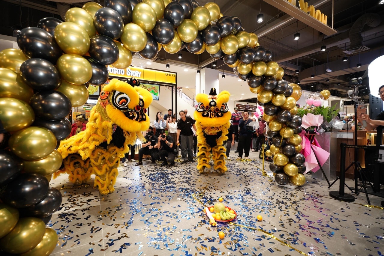 Exterior shot of Hock Kee's storefront at AEON MALL Shah Alam.
