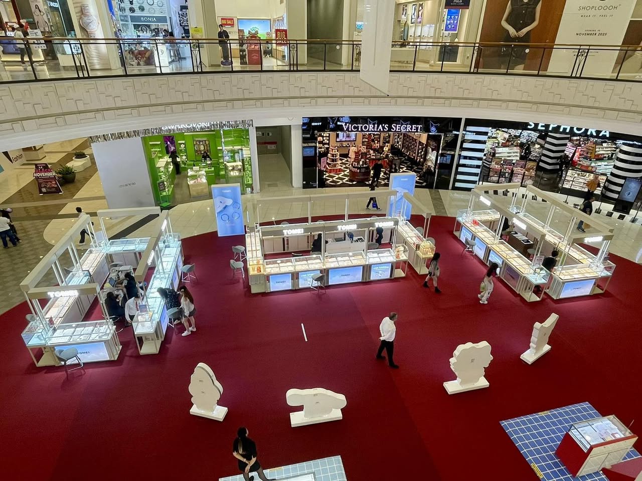 Visitors enjoying the vibrant Sanrio Pop-Up Experience