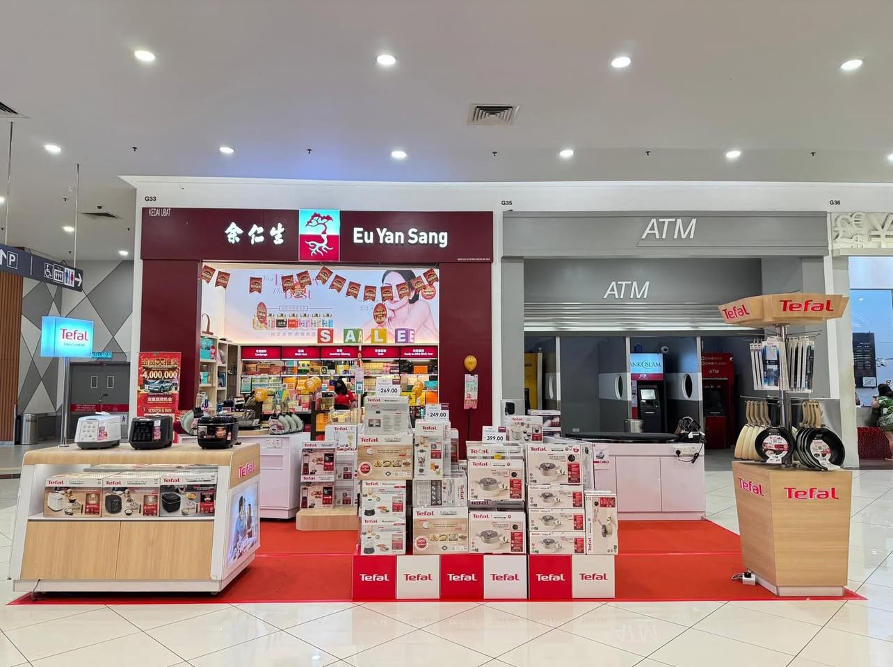 Overview of the TEFAL Roadshow setup at Aeon Tebrau City.