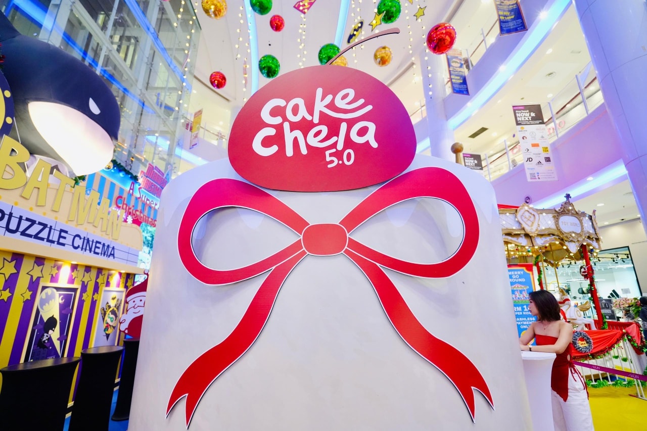 A general view of the lively Christmas picnic gathering.