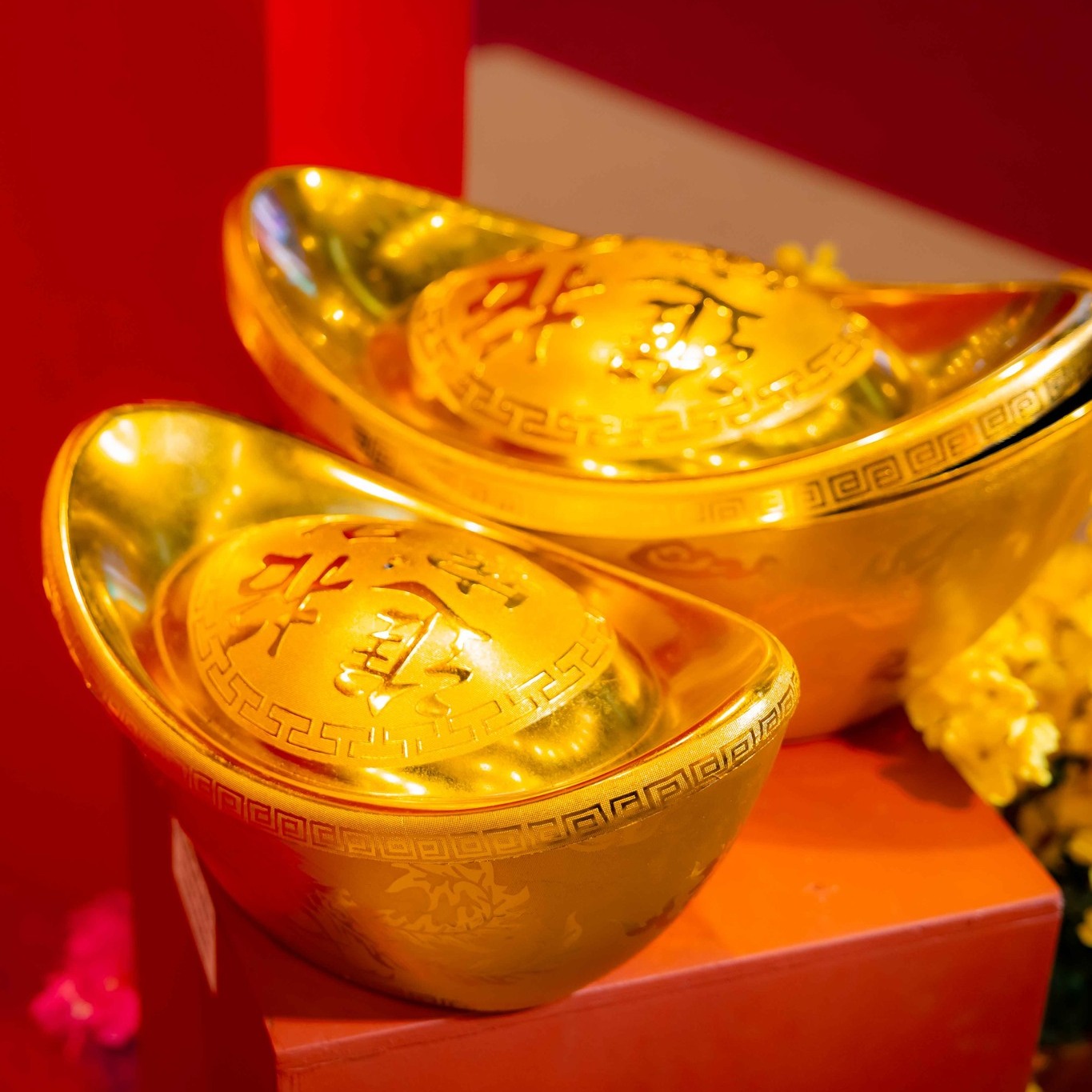 The grand festive setup at the AEON MALL concourse