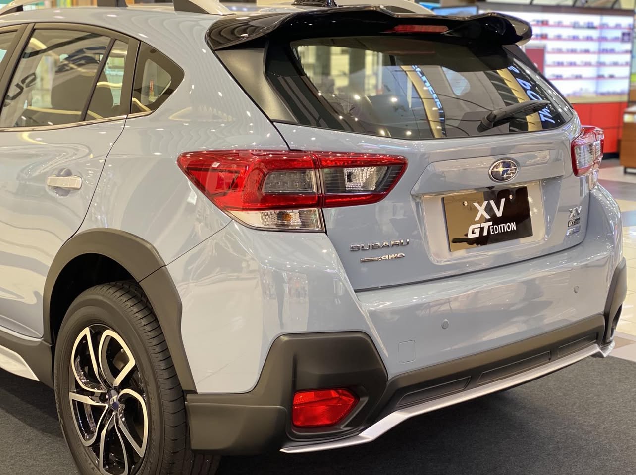 Shoppers viewing the Subaru vehicle lineup