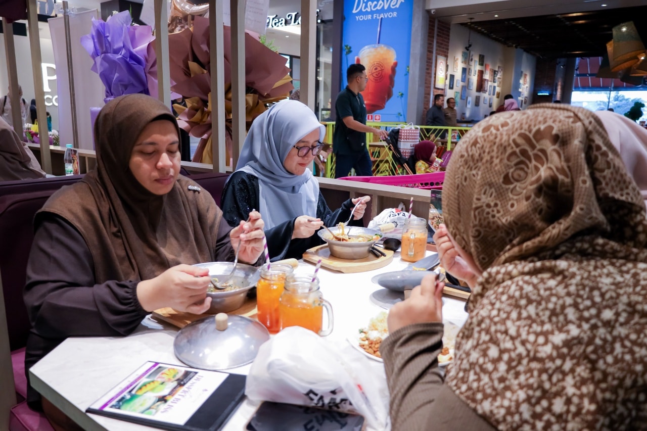 A vibrant and aromatic dish from Para Thai restaurant