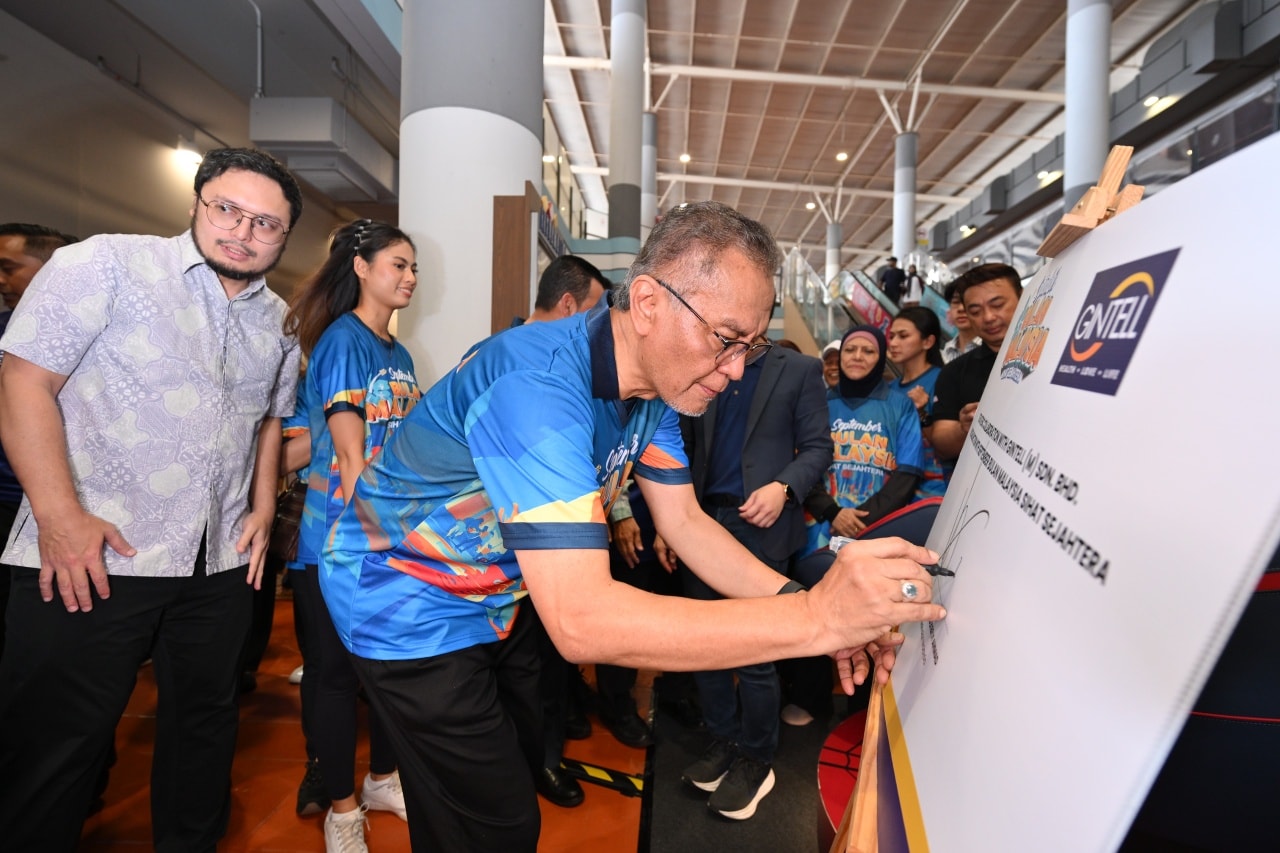 Malaysian Book of Records certificate recognizing the achievement