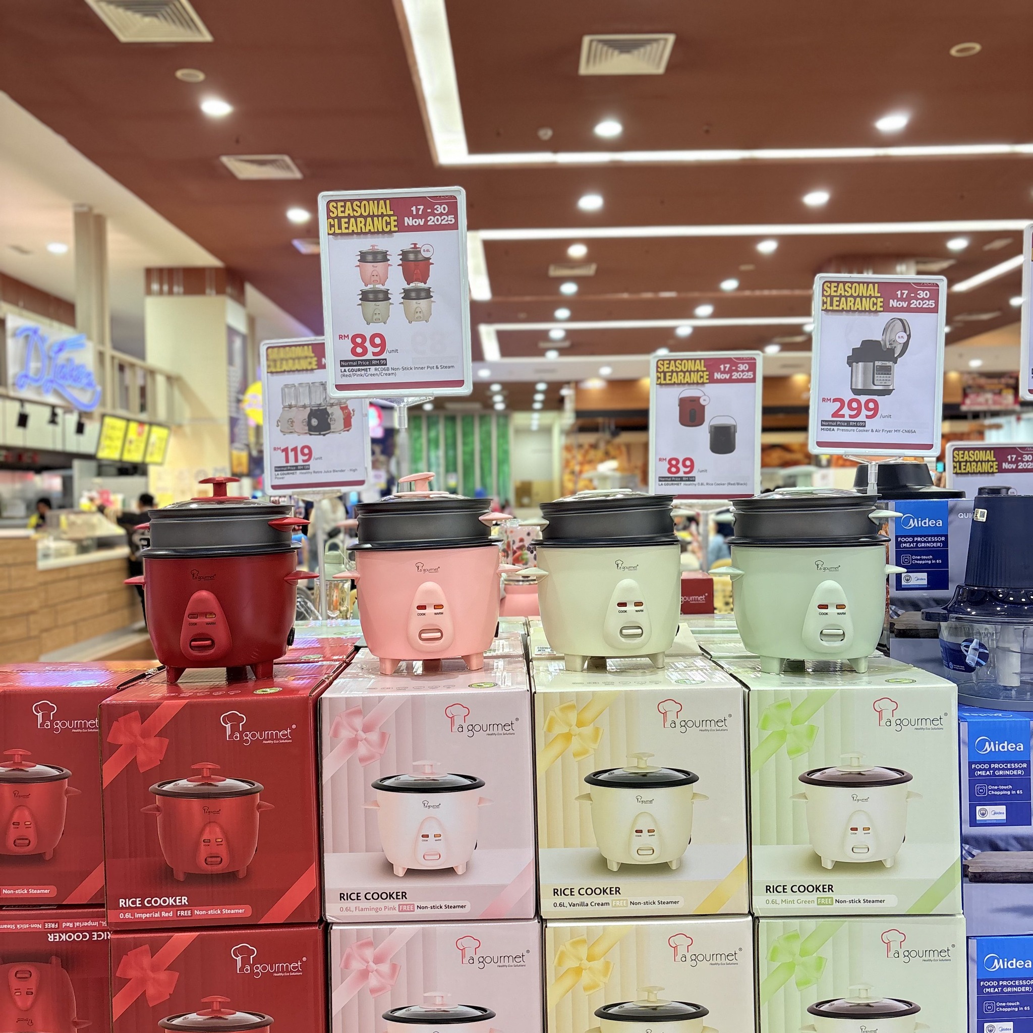 Home appliances on discount at AEON Seri Manjung