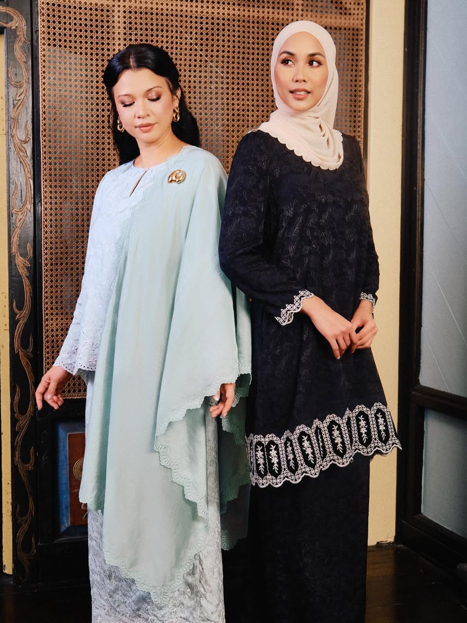 Details of the Lapisan Raya story fabrics