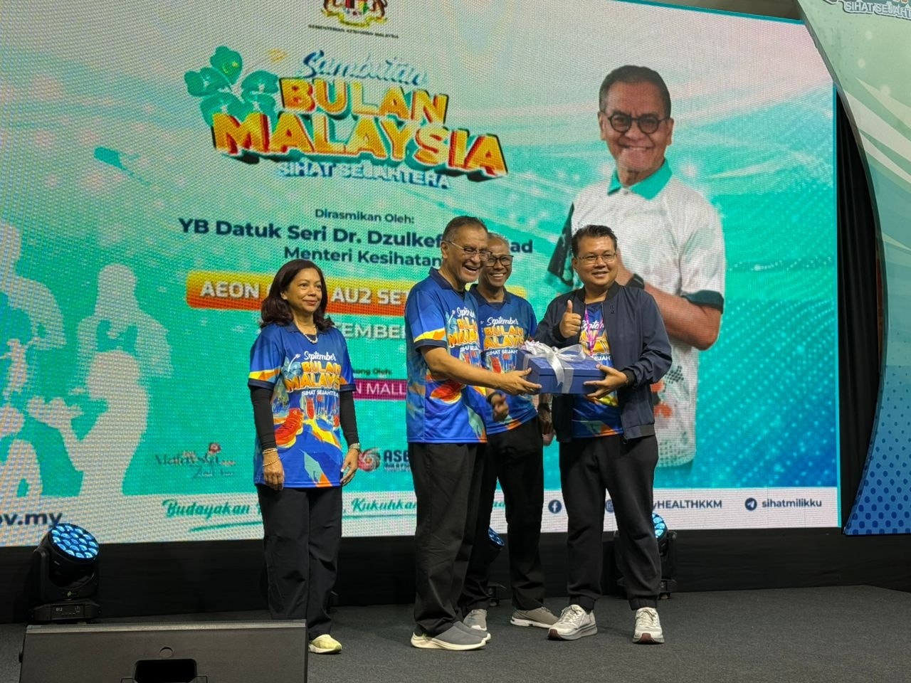Minister of Health, YB Datuk Seri Dr. Dzulkefly Ahmad, speaking at the campaign.