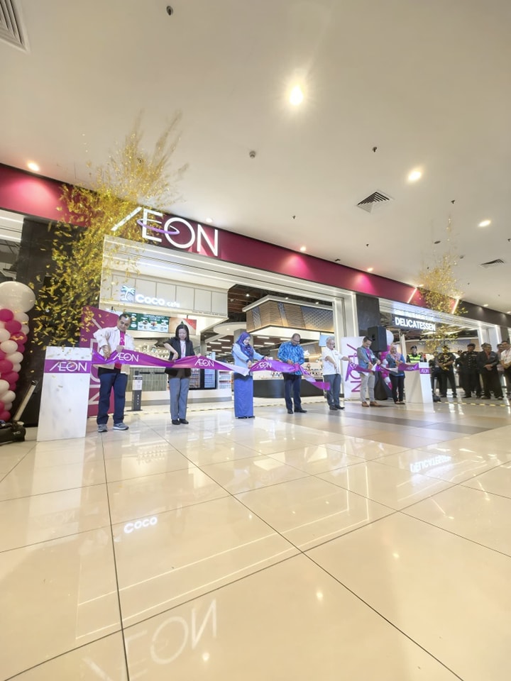 Shoppers enjoying the refreshed AEON Shah Alam mall