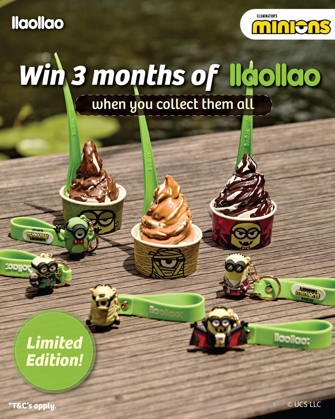 A collection of llaollao Minions Monsters keychains displayed.