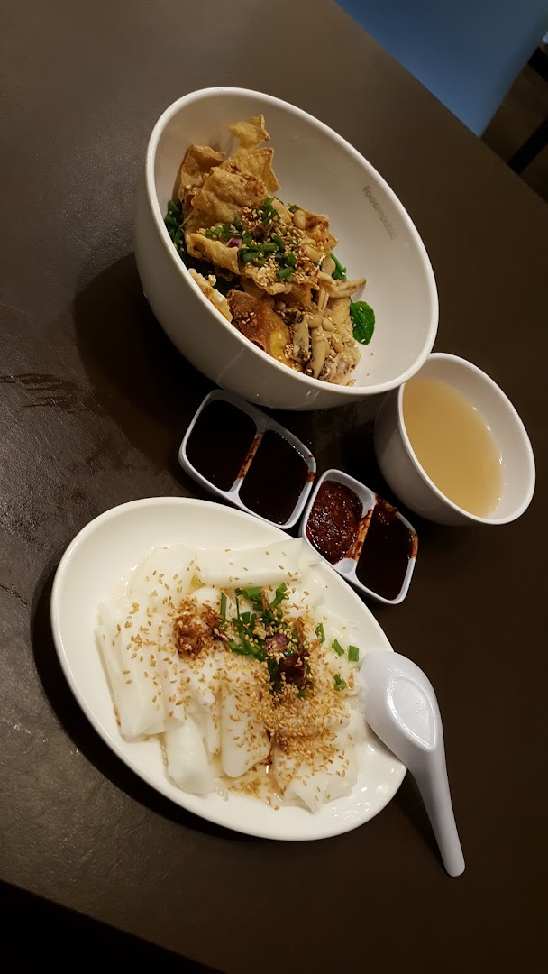 Two delicious dishes, including Yong Tau Foo and Chee Cheong Fun, served with sauces and soup.