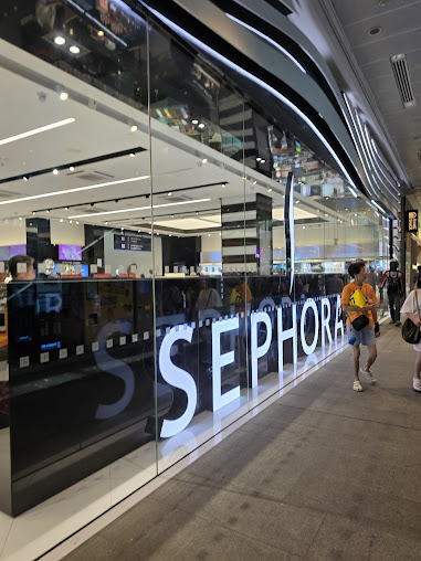 Benefit Cosmetics - Westgate Sephora