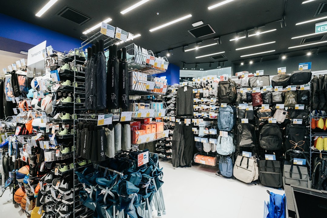 Decathlon Westgate Click  Collect image 7