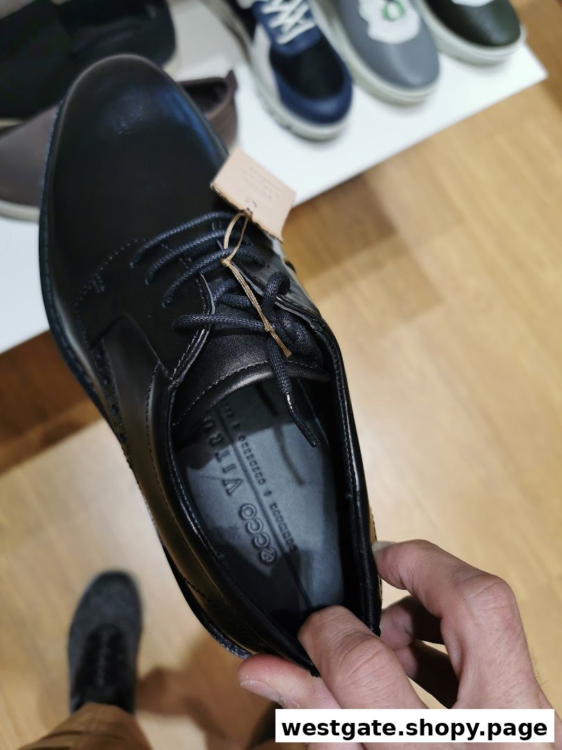 ECCO Westgate image 4