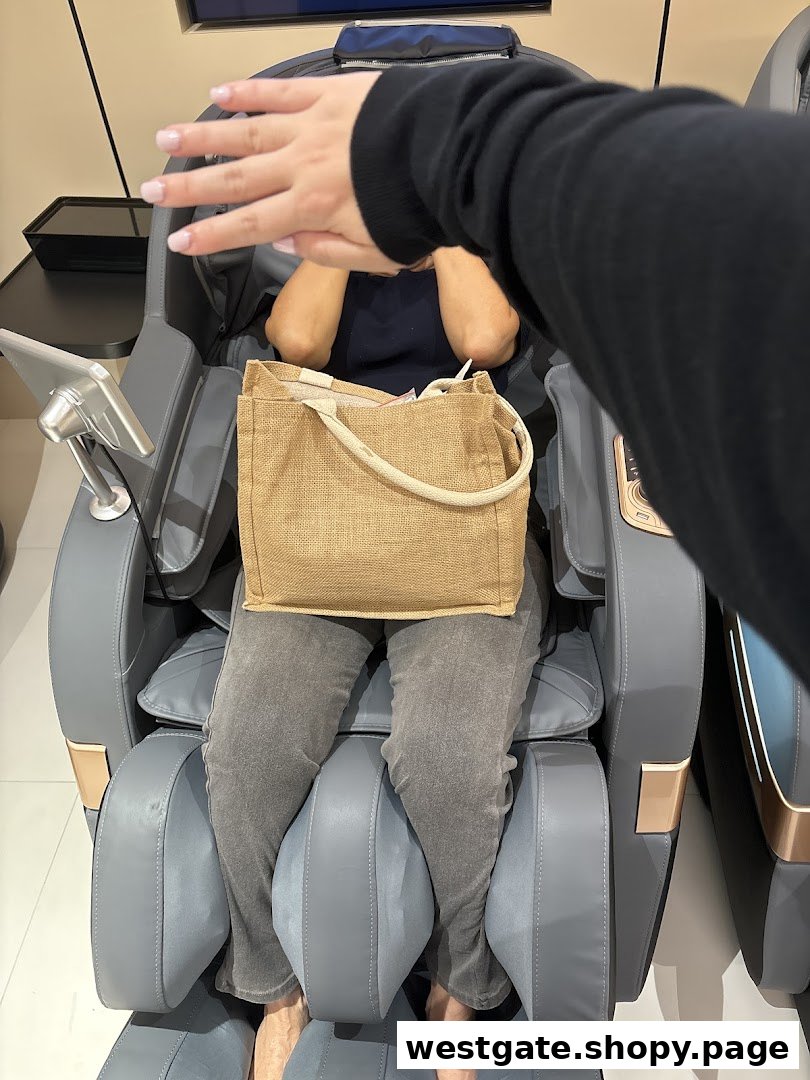 EMPIRE Massage Chair  Westgate Store image 3