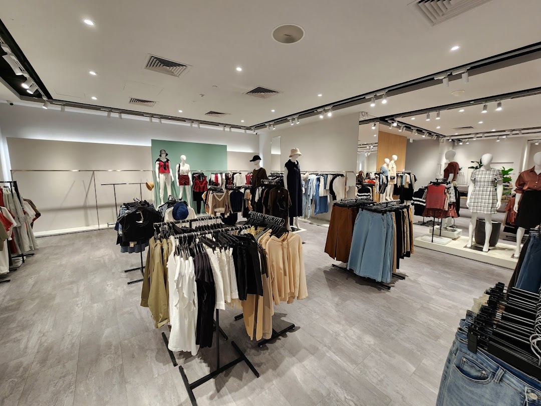 iORA  Westgate image 4