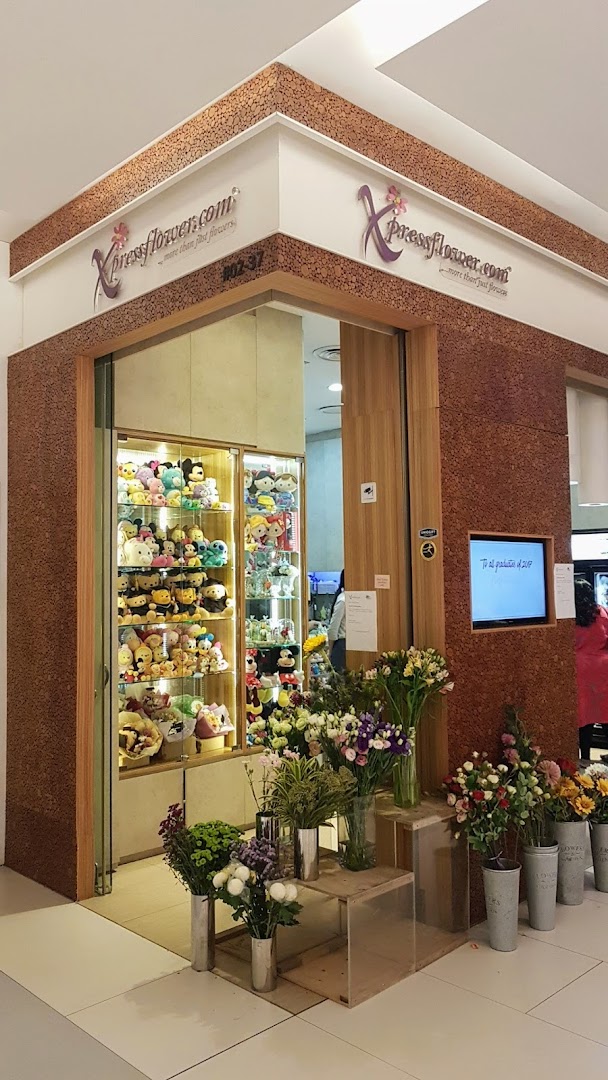 Knots Flowers and More Westgate By Xpressflower image 7