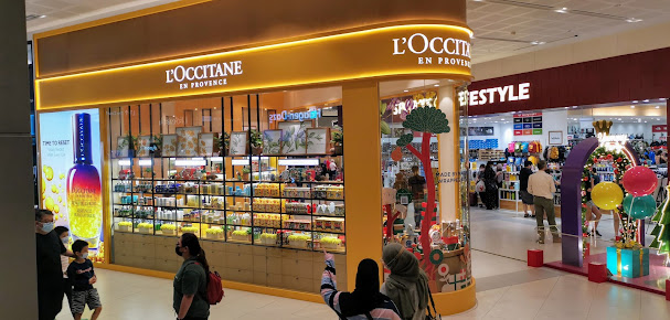 LOCCITANE - West Gate