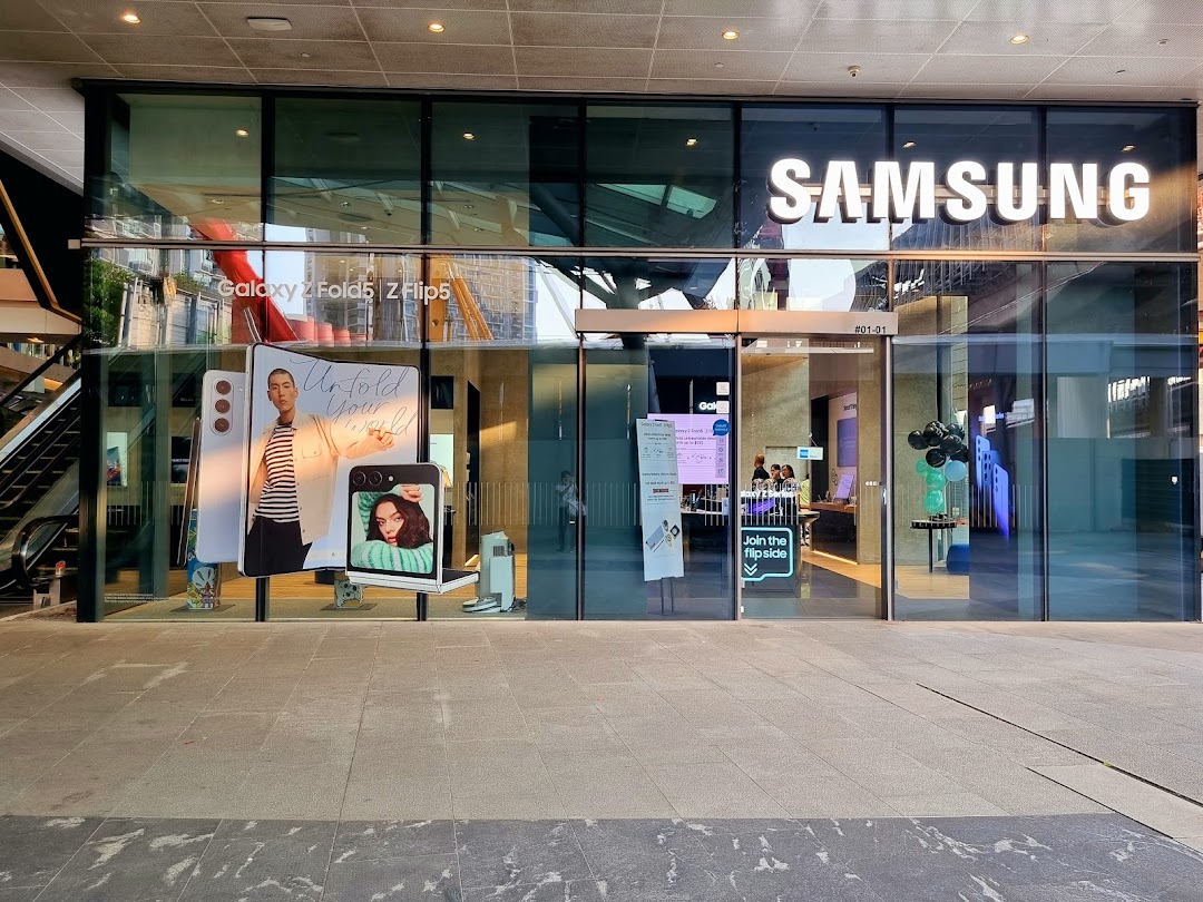 Samsung Experience Store image 33