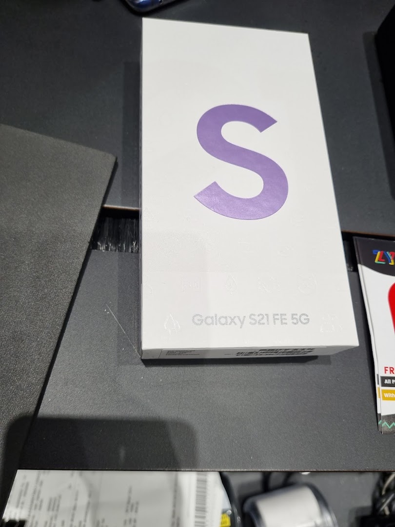 Samsung Experience Store image 36