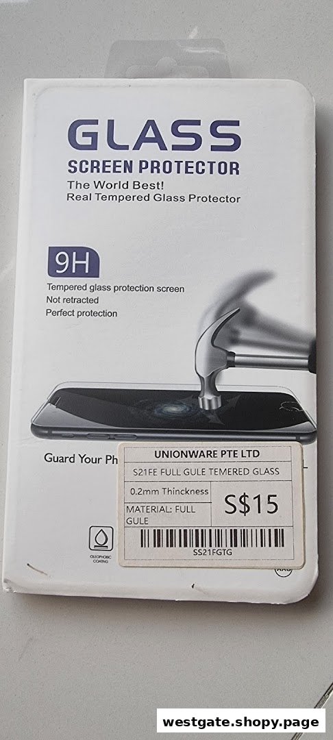 A packaged tempered glass screen protector for phones, featuring 9H hardness and oleophobic coating.